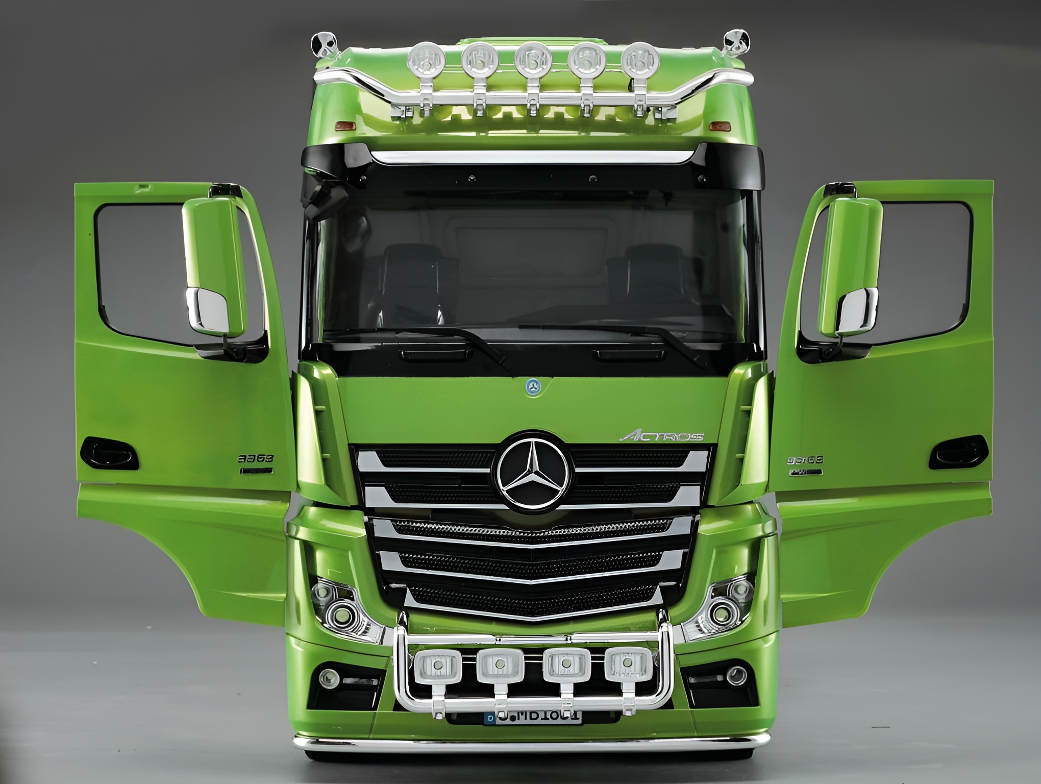 مرسدس بنز آکتروس (Mercedes Benz Actros)